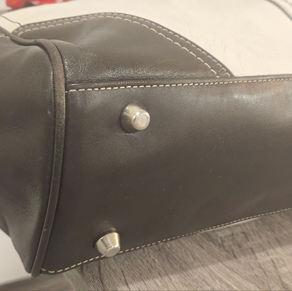 Coach Handbag - Picture 12 of 17